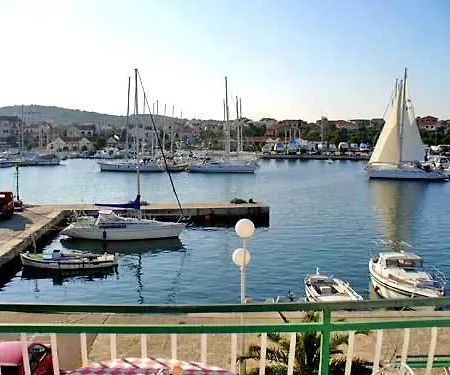 Apartament Boris *