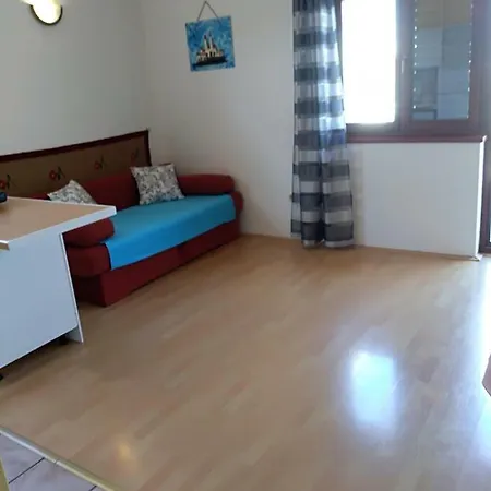 Boris Apartment